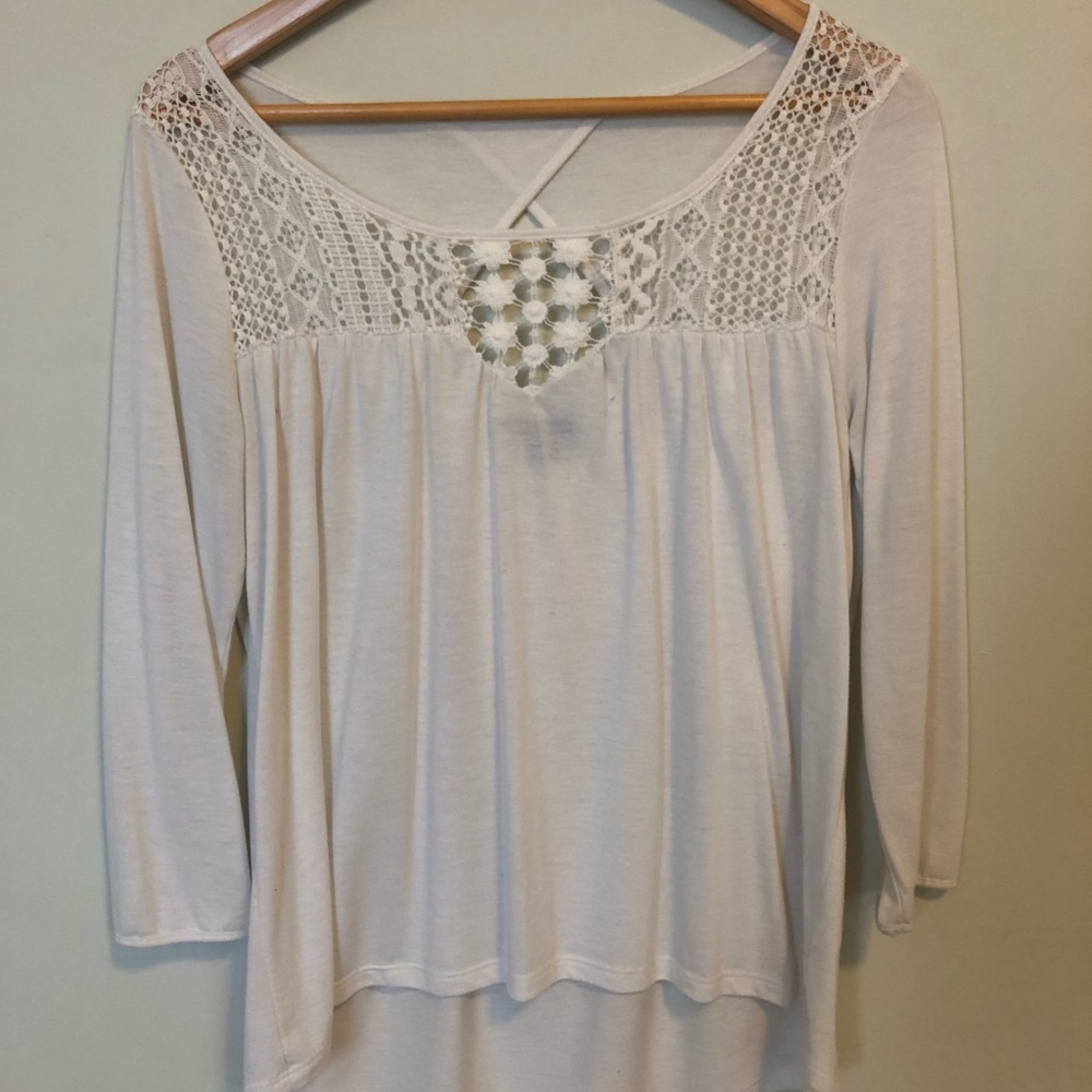 White lace 3/4 sleeve top